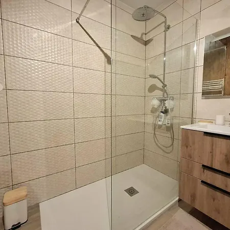 Apartament T2 Lumineux Avec Terrasse Proche Commerces Et Pistes - Fr-1-592-86 Font-Romeu-Odeillo-Via